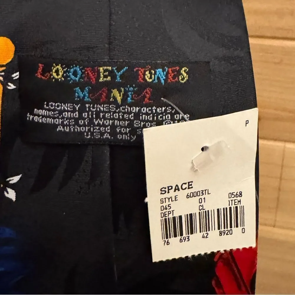 Vintage NWT Looney Tunes Mania Taz Space Astronaut Tasmanian Devil Tie Deadstock